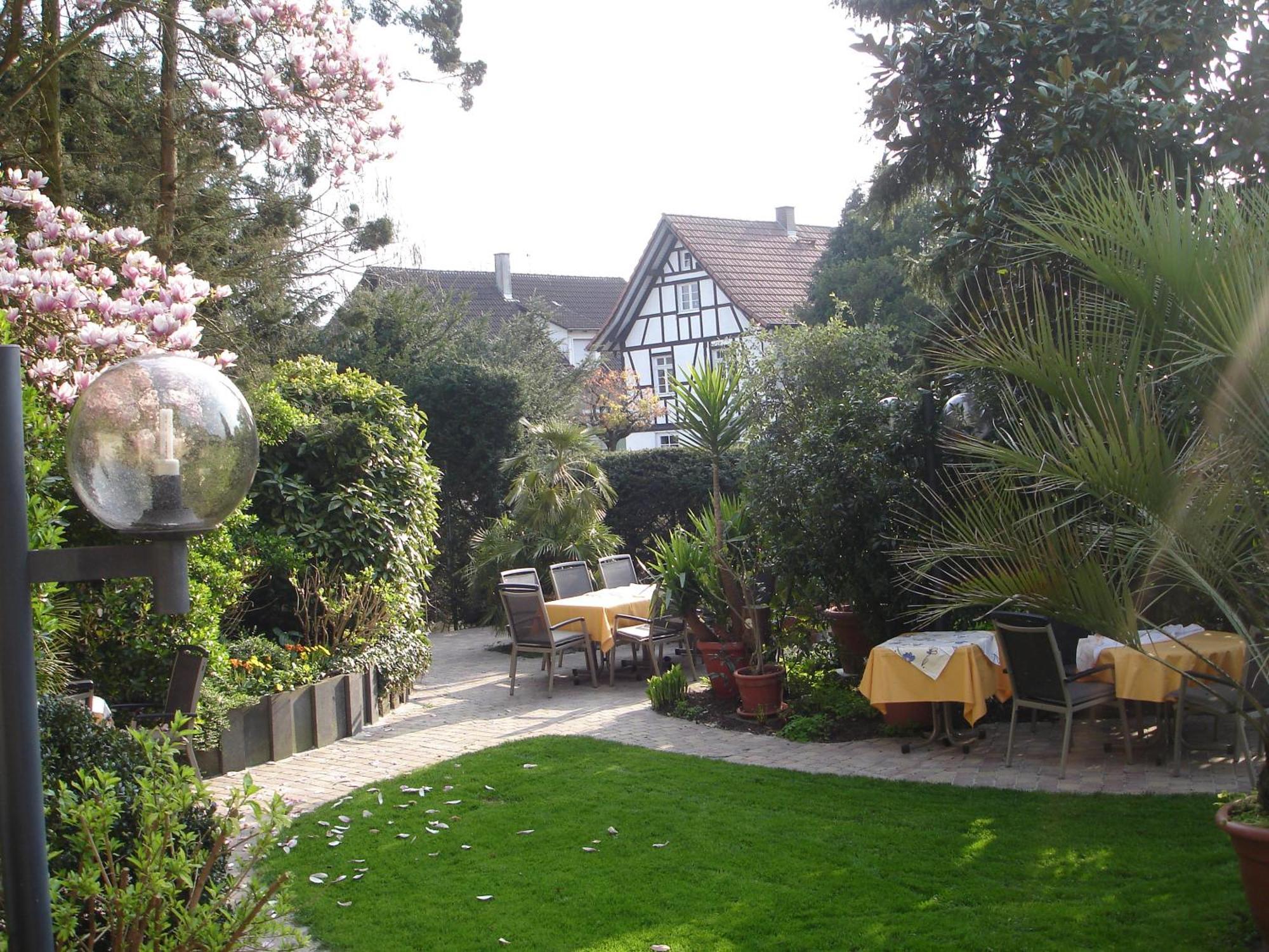 Hotel Gasthaus Zum Roessel Lichtenau à Scherzheim Extérieur photo